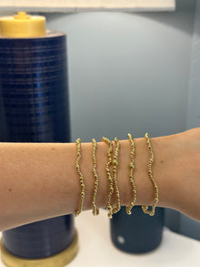  Lightweight Gold Dainty Bracelet (SINGLES)