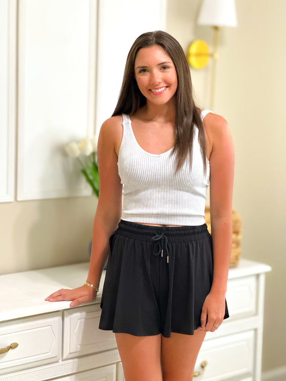 Sight Seeing Shorts - Black