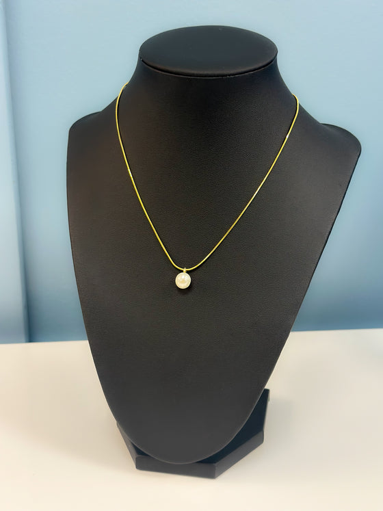 Simple Pearl Necklace